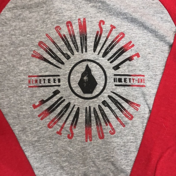 Volcom Shirt - Picture 2 of 4